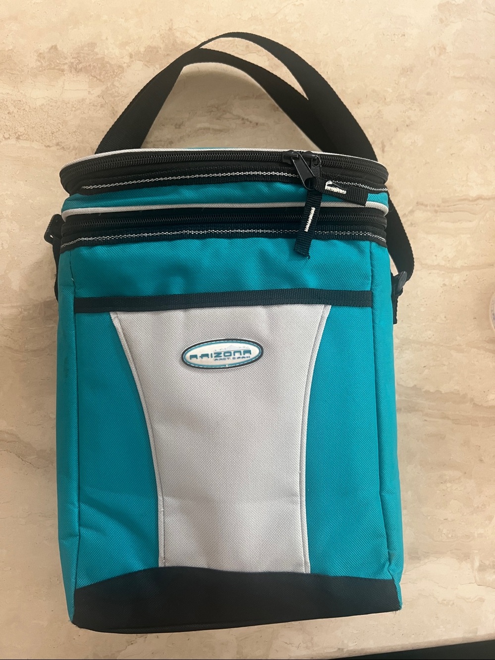 Arizona Artic Pak insulated cooler zipper bag with shoulder strap